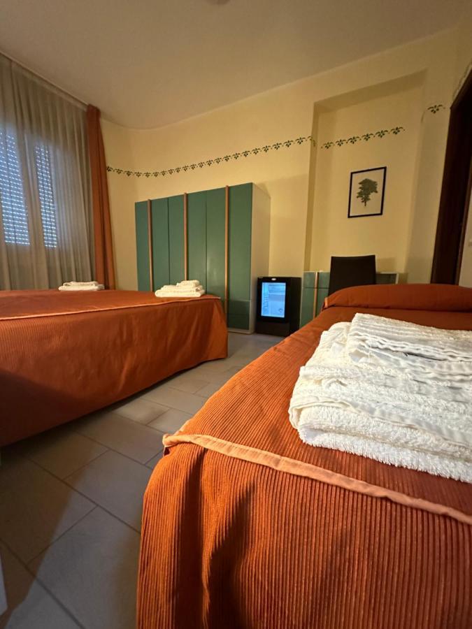 Hotel Atena Ciro Marina Exterior photo