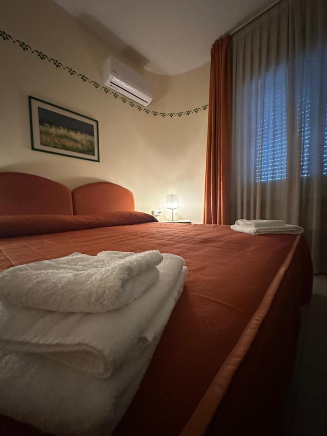 Hotel Atena Ciro Marina Exterior photo